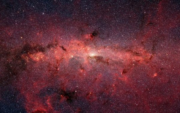 revealing the stars of the crowded galactic center region of our Milky Way.