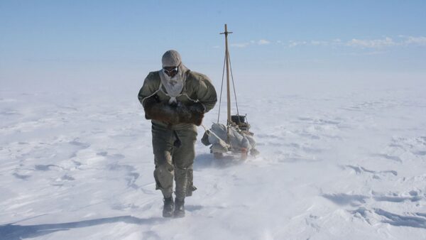 200330 Trekking across Antarctica Isolation Body Mawson expedition 2