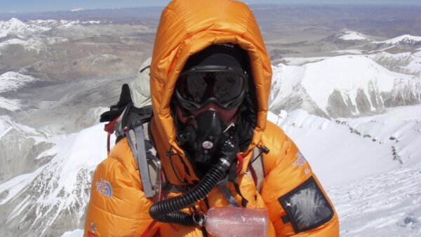 200617 mountaineering Nikki Bart UNSW researcher