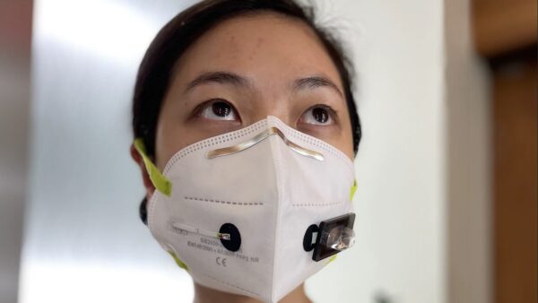 Image of a smart mask on a young woman.