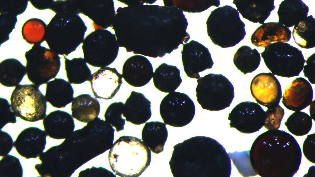 glass formed from meteorite collision with moon