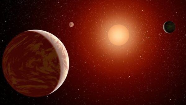 Red dwarf with 3 exoplanets