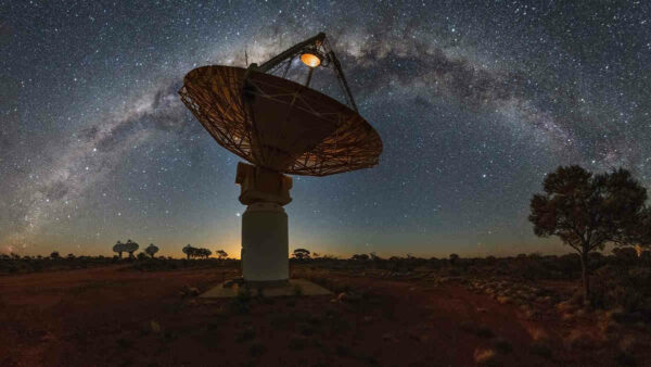 askap-dish-telescope-under-milky-way-at-night-panorama